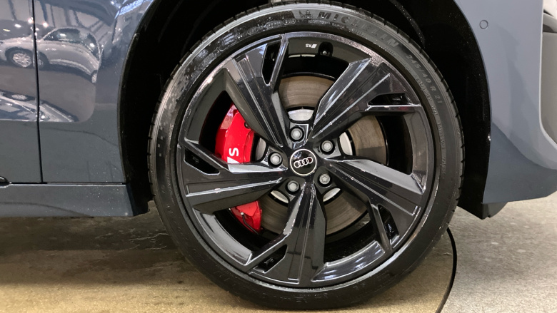 Audi A6 370kW S6 Quattro 100kWh Edition 1 5dr Auto Electric Estate